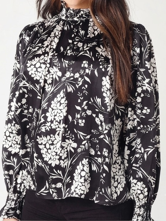 HUNTER BELL Tops - Hunter Bell, Black & White Floral High-Neck Blouse, M